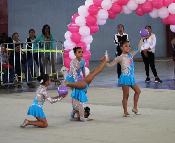 imagen 3 de Deportes || Celebran estatal de Gimnasia Rítmica de la Olimpiada Nacional 2015