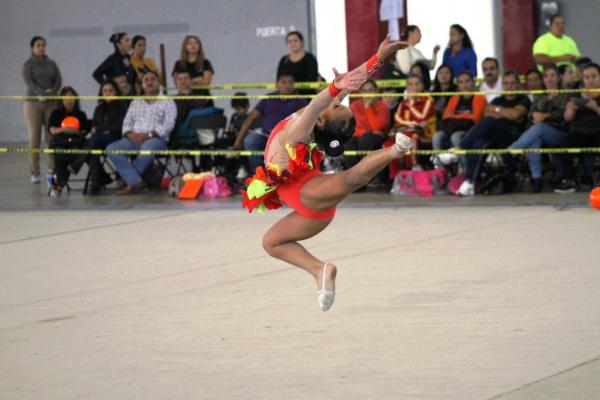 imagen 4 de Deportes || Celebran estatal de Gimnasia Rítmica de la Olimpiada Nacional 2015