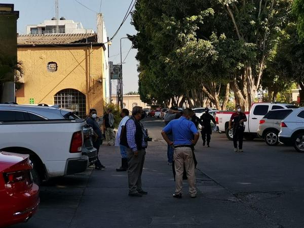 imagen 1 de Nota Roja || Se registra asalto a mano armada al exterior de conocido restaurante en la Col. Centro