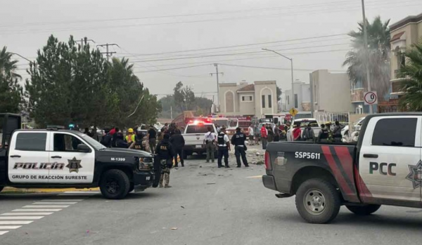 imagen 1 de Nota Roja || Un policía muerto y 4 heridos tras explosión de casa en Saltillo, Coahuila